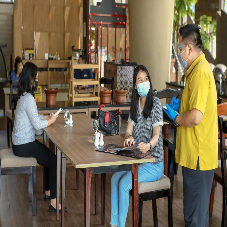 โรงแรมฮอริซั่น เพกาลงกัน เปอกาโลงัน ภายนอก รูปภาพ