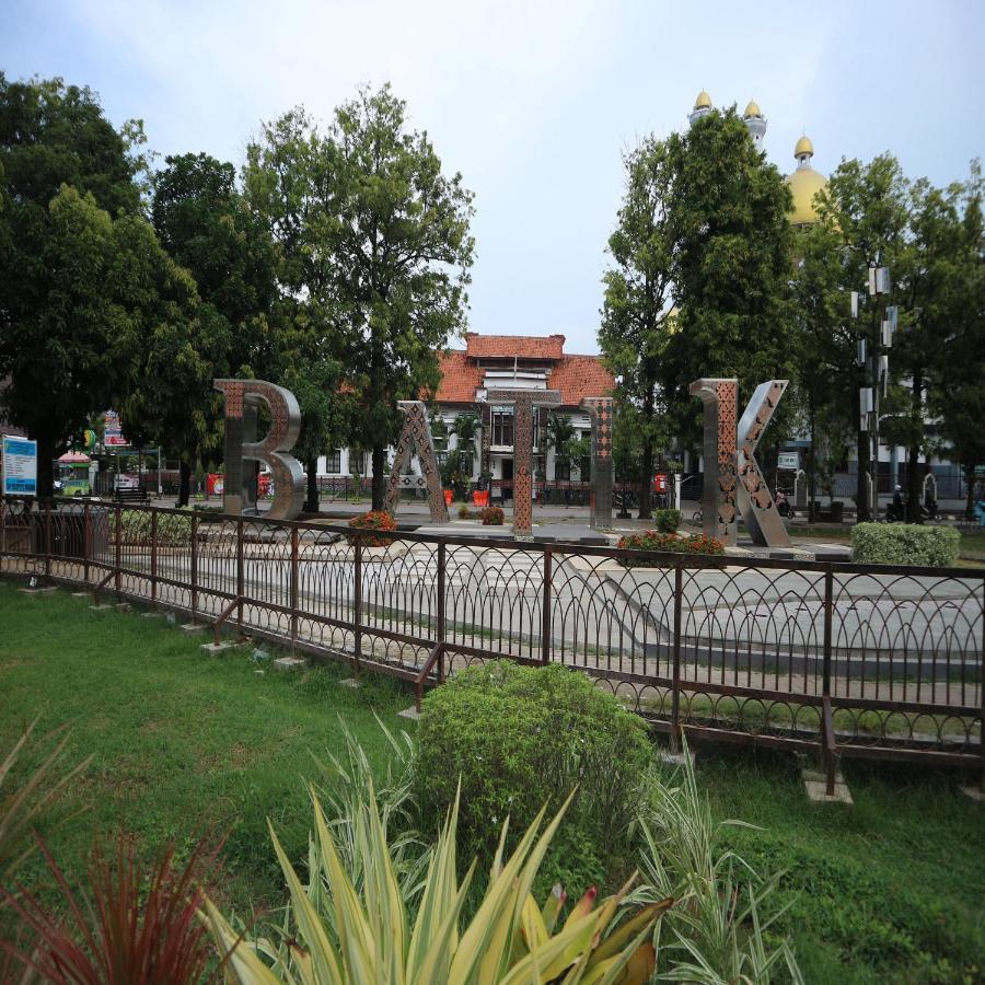 โรงแรมฮอริซั่น เพกาลงกัน เปอกาโลงัน ภายนอก รูปภาพ